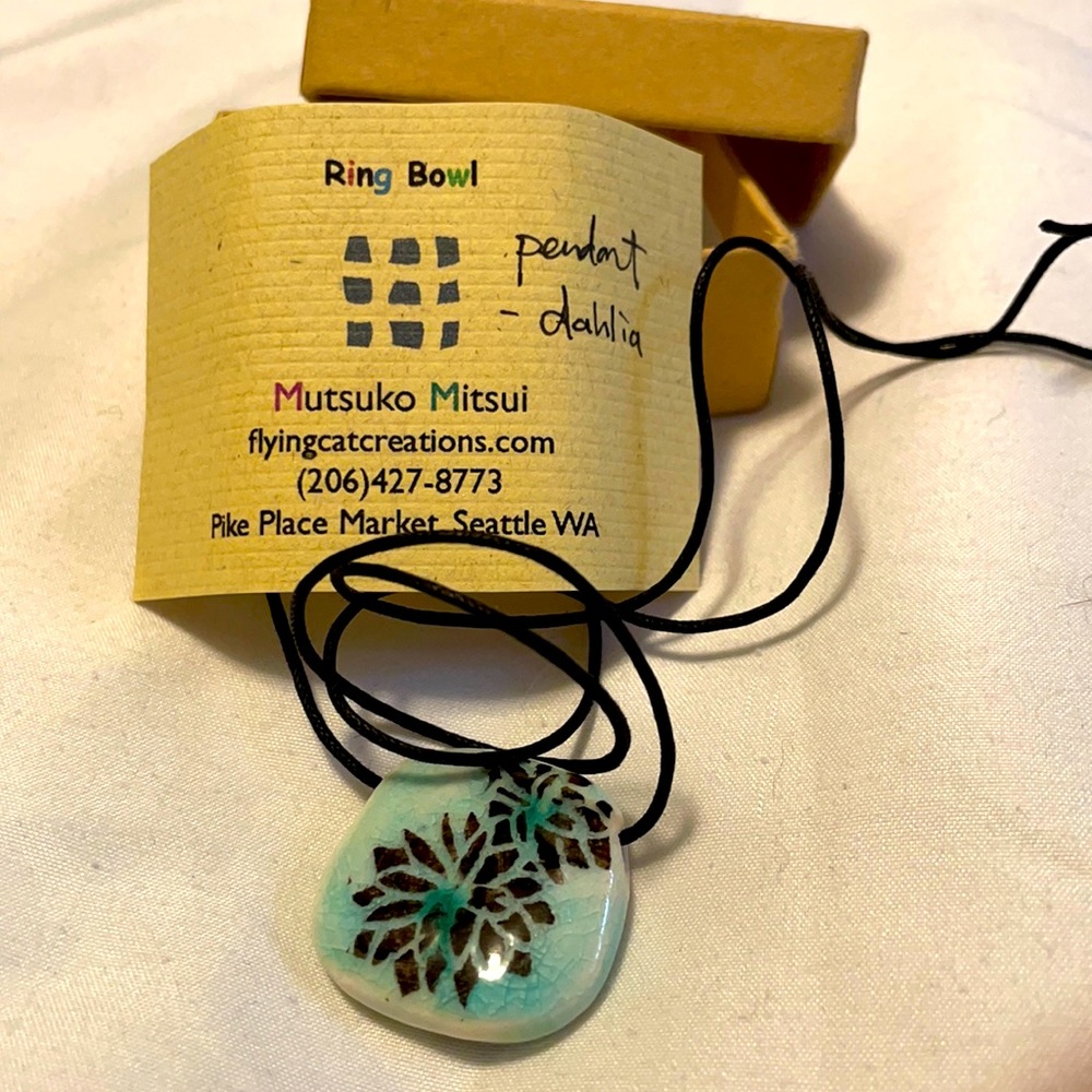 Dahlia ceramic pendant